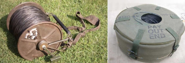 (Links) D10-Kabel auf einer Trommel und (rechts) D10-Kabel in einem Leinensack).