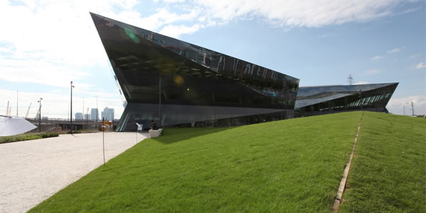 The Crystal liegt im Herzen von Londons Green Enterprise District.
