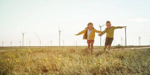 Los finalistas de la KNX Hackathon hacen una demostración de sostenibilidad con KNX en KNXperience 2023