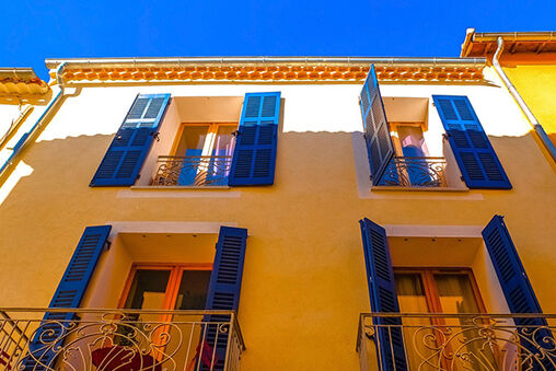 Veilig en koel blijven: KNX-gestuurde controle in vakantiewoningen