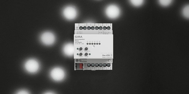 GIRA: Attuatore riscaldamento Gira KNX a 6 moduli con regolatore
