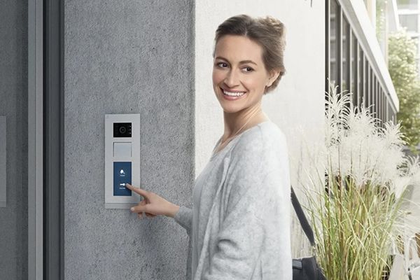 Instalación: mejore su oferta KNX integrando el portero automático