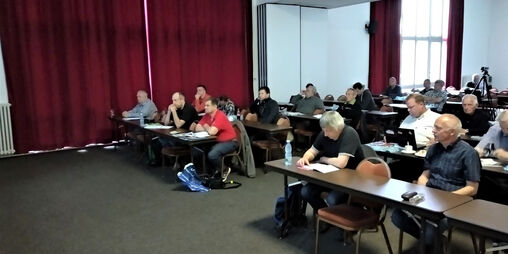 De eerste reizigers op de #KNXTrain in Tsjechië