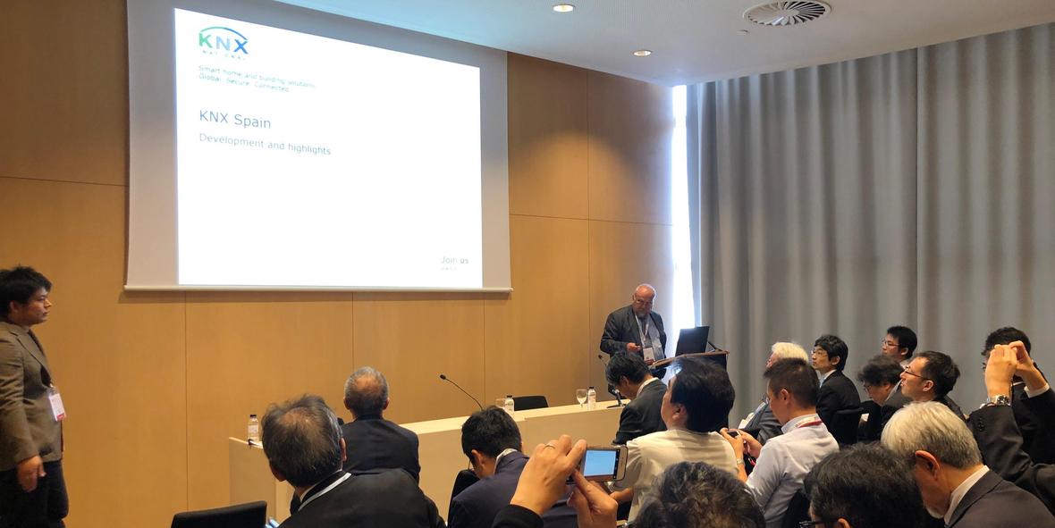 KNX connects worlds
