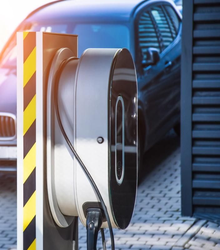 KNX schlägt zukunftsweisende Brücke zwischen Smart Building und E-mobilität
